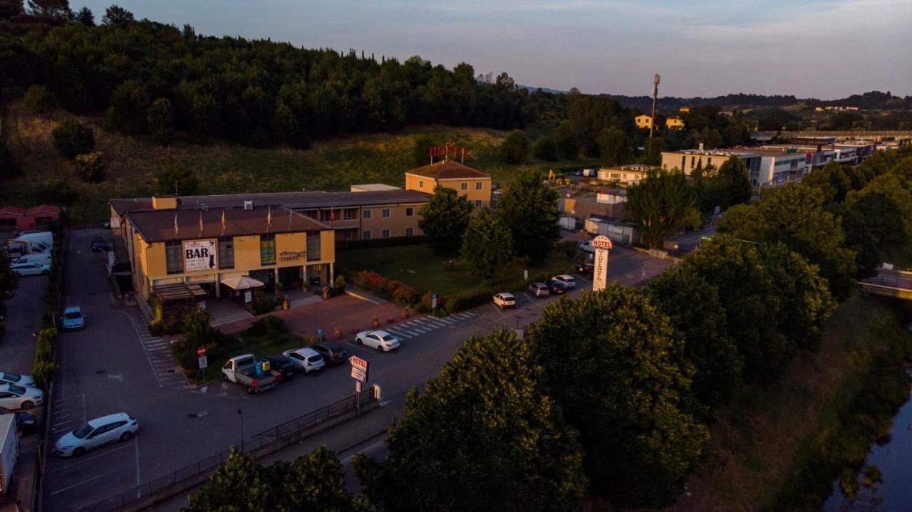 Hotel Michelangelo Terranuova Bracciolini Zewnętrze zdjęcie